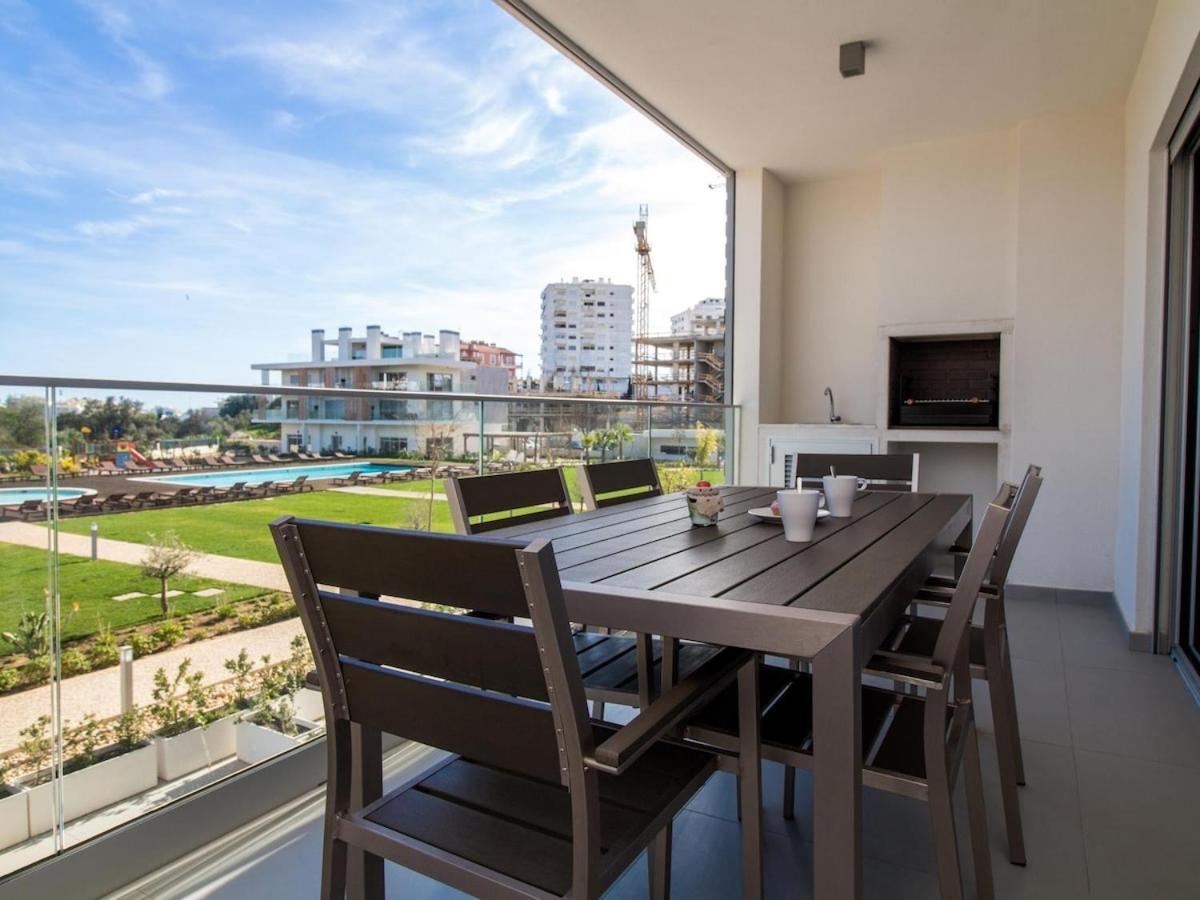 C - Luxurious & Playground & Garage Appartement *